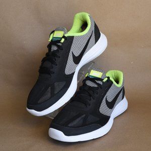 * NIKE Revolution 3 (GS) Running Shoe 6Y